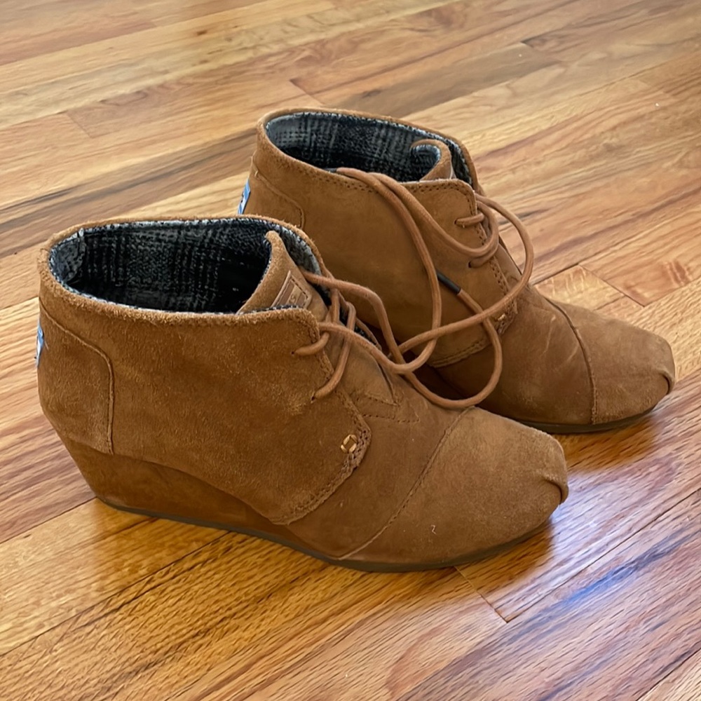 Toms brown wedge booties women’s 8 caramel brown tan